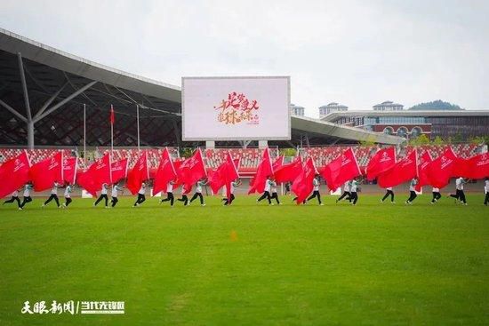 这个;失败者俱乐部中的孩子们有7名成员，美剧《怪奇物语》中的小演员菲恩;伍法德、影片《圣人文森特》的小演员杰顿;李博赫均参演本片